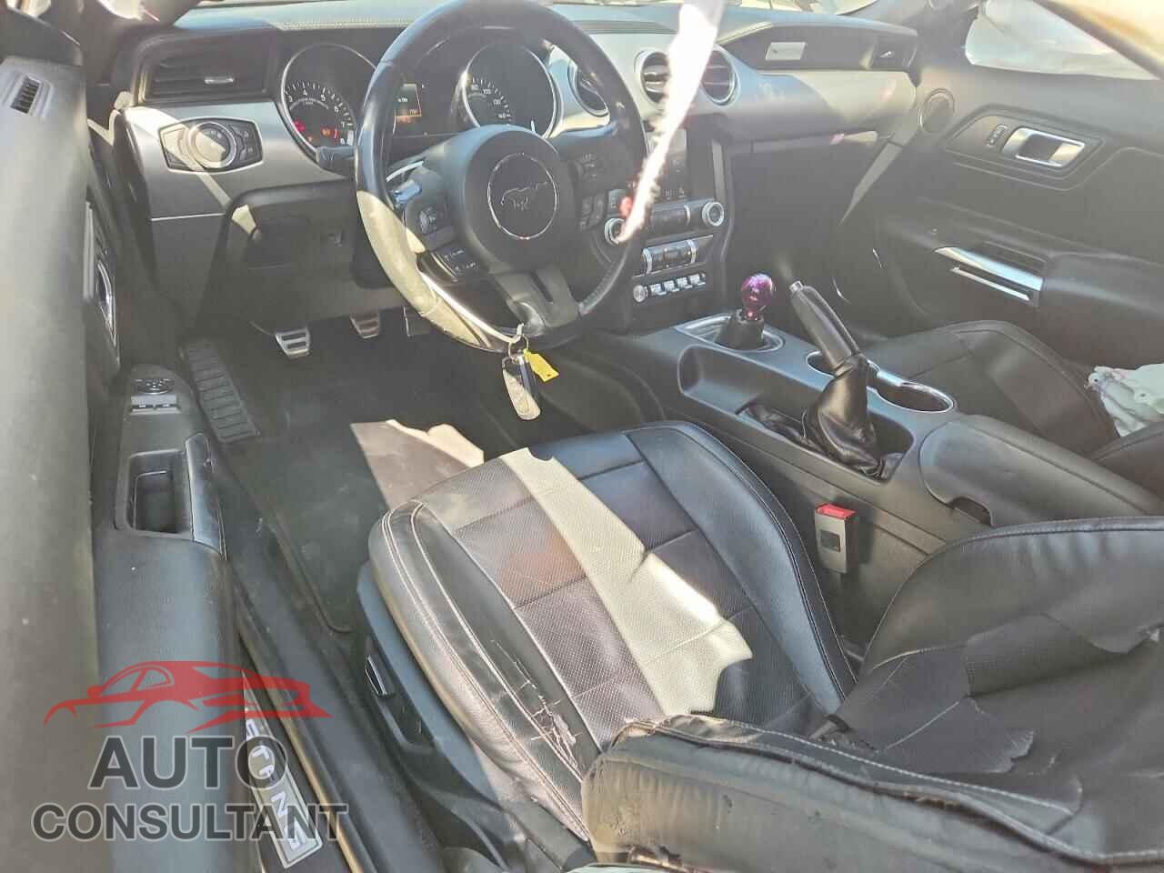 FORD MUSTANG 2018 - 1FA6P8CF8J5126900