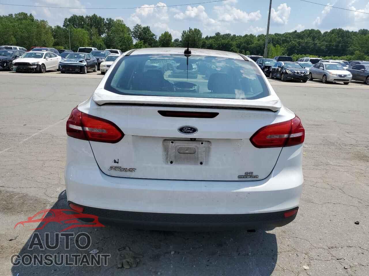 FORD FOCUS 2015 - 1FADP3F25FL277277