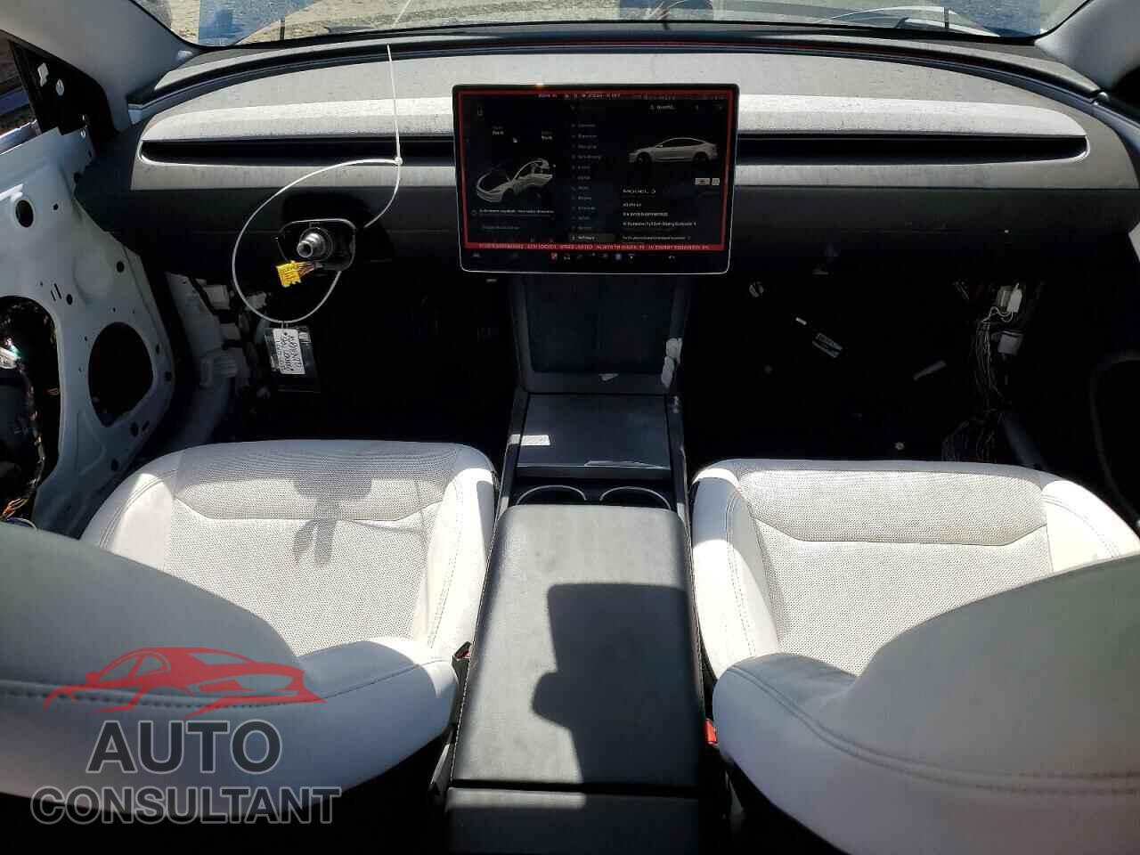 TESLA MODEL 3 2024 - 5YJ3E1EA8RF866632