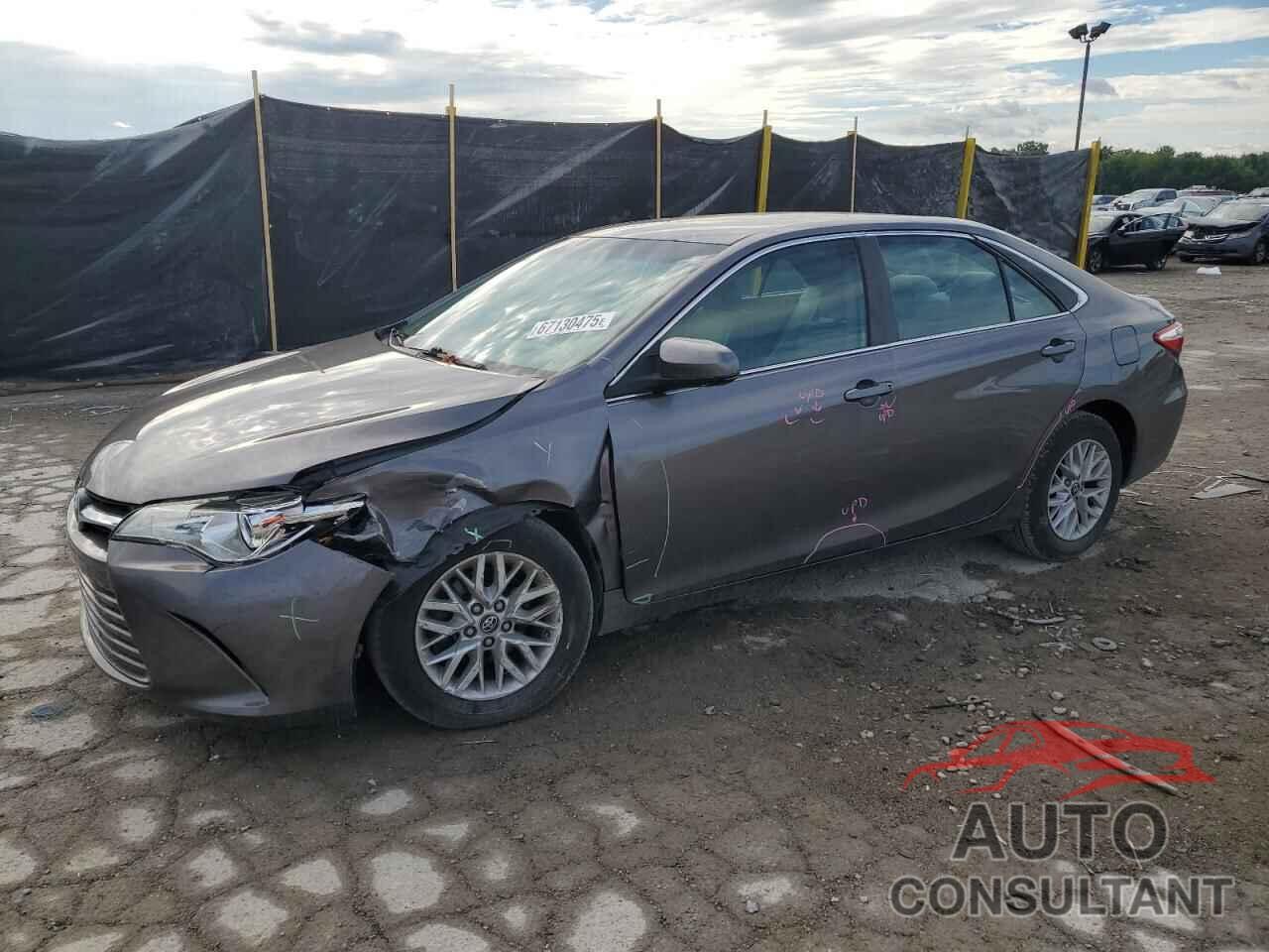 TOYOTA CAMRY 2016 - 4T4BF1FK3GR583903