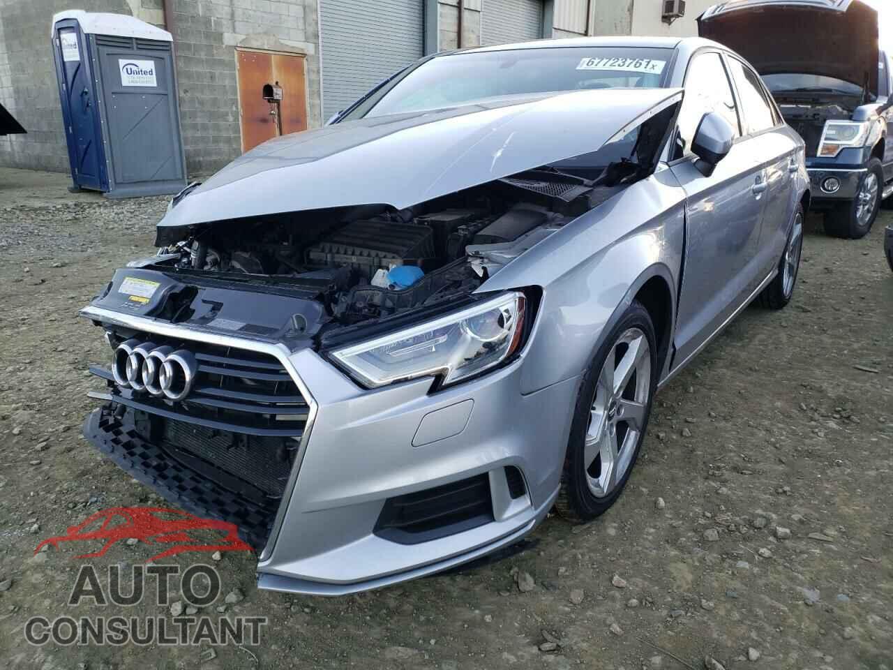 AUDI A3 2019 - WAUBEGFF4K1019384