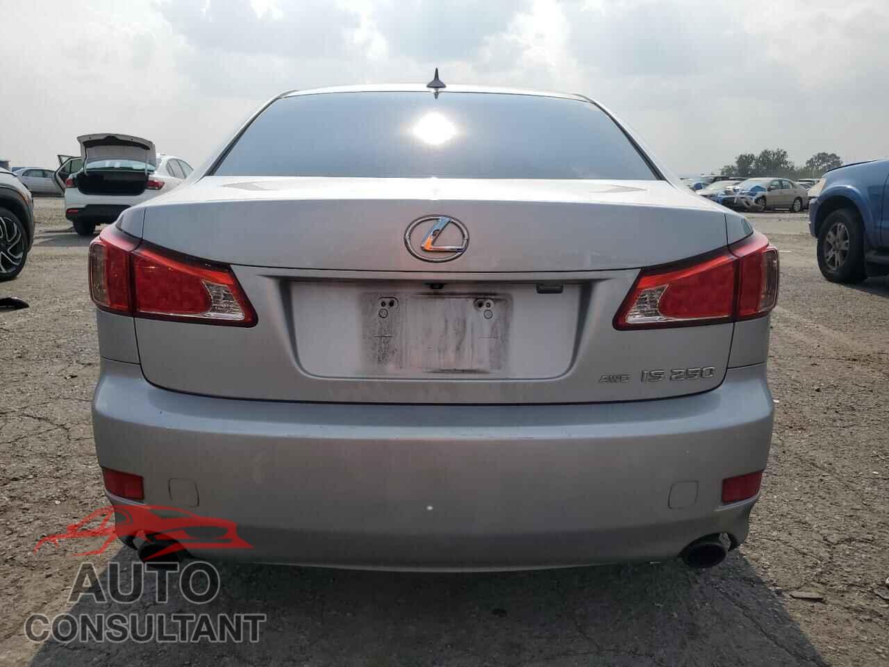 LEXUS IS 2012 - JTHCF5C22C5057540