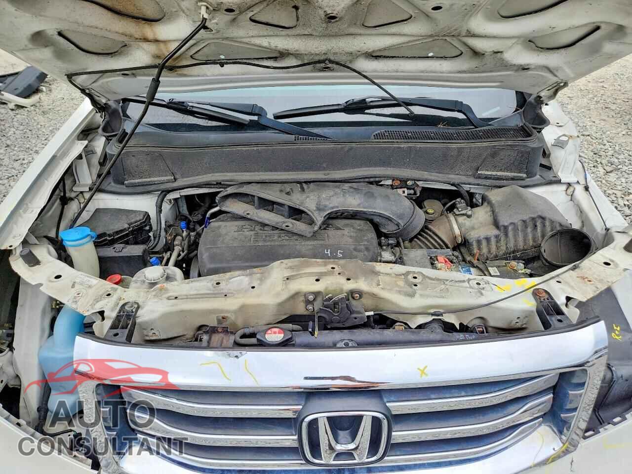 HONDA PILOT 2015 - 5FNYF4H97FB048956