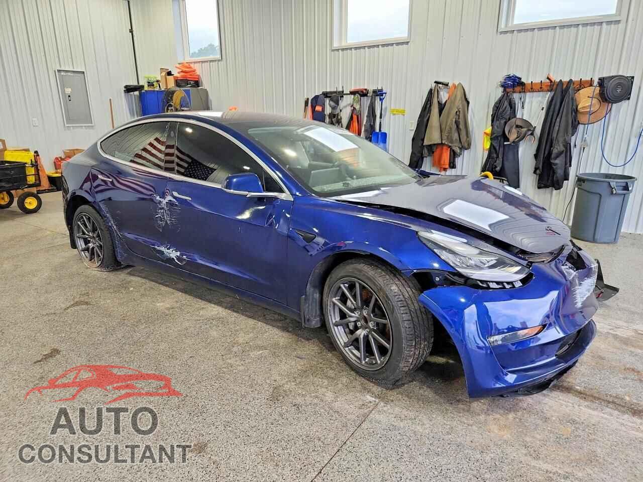 TESLA MODEL 3 2018 - 5YJ3E1EA5JF125035