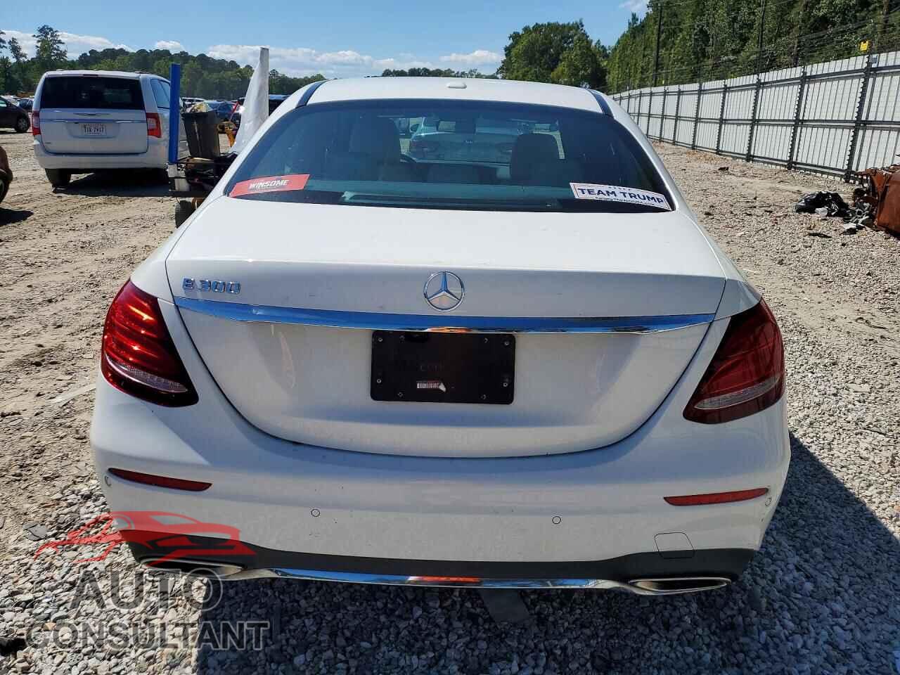 MERCEDES-BENZ E-CLASS 2018 - WDDZF4JB9JA477637
