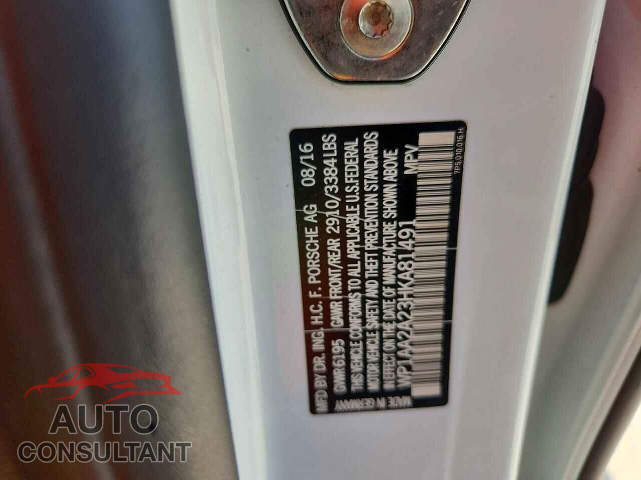PORSCHE CAYENNE 2017 - WP1AA2A23HKA81491