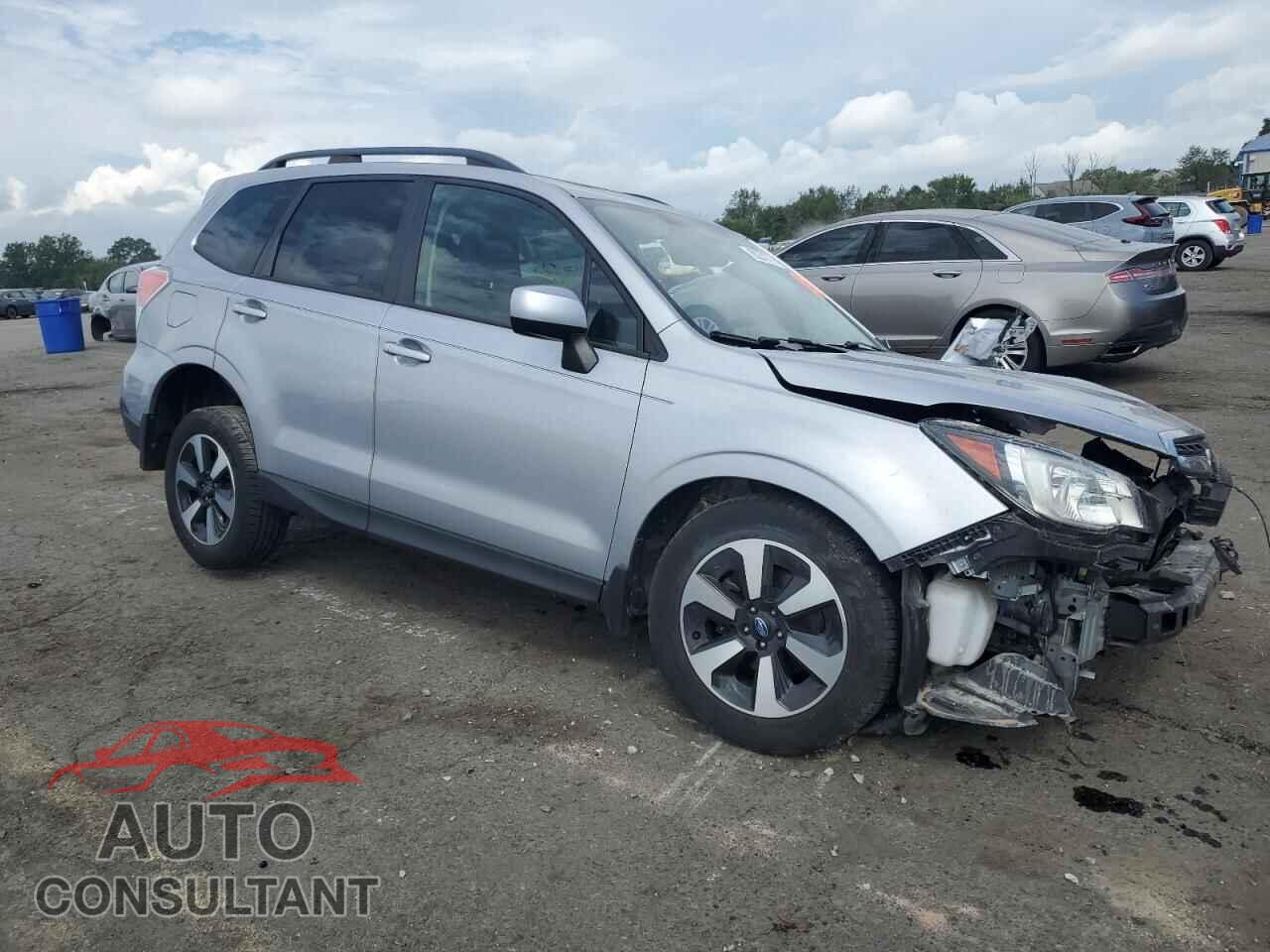 SUBARU FORESTER 2017 - JF2SJAGC8HH447105