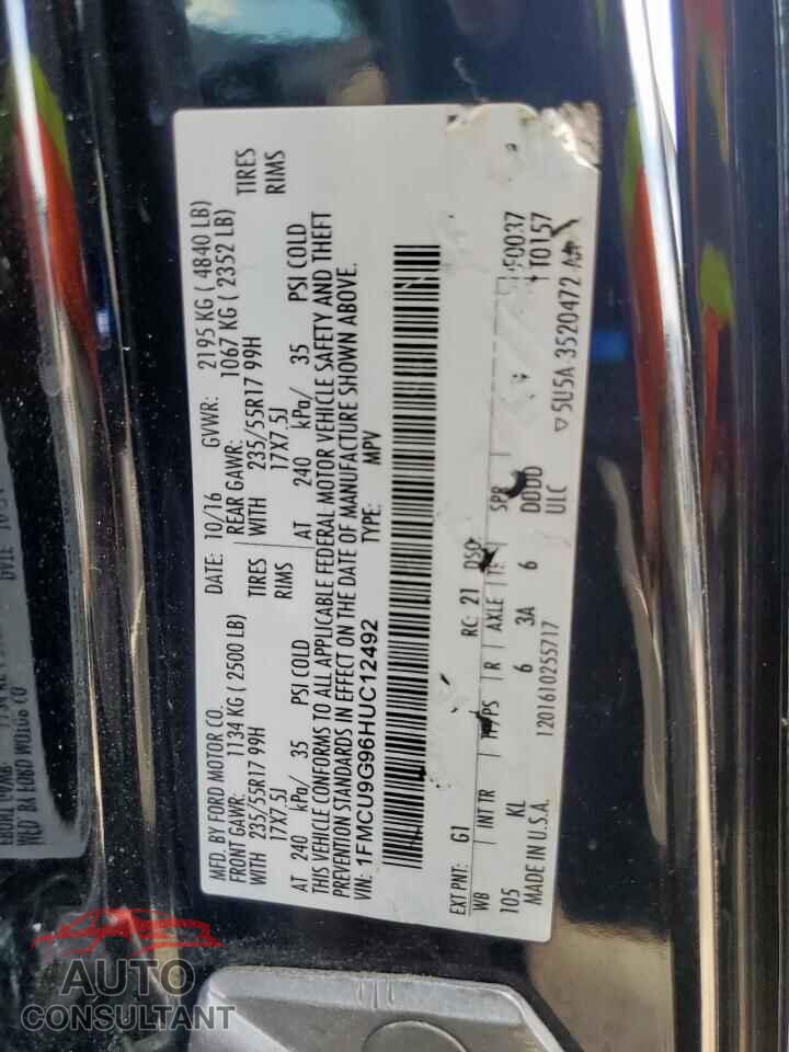 FORD ESCAPE 2017 - 1FMCU9G96HUC12492