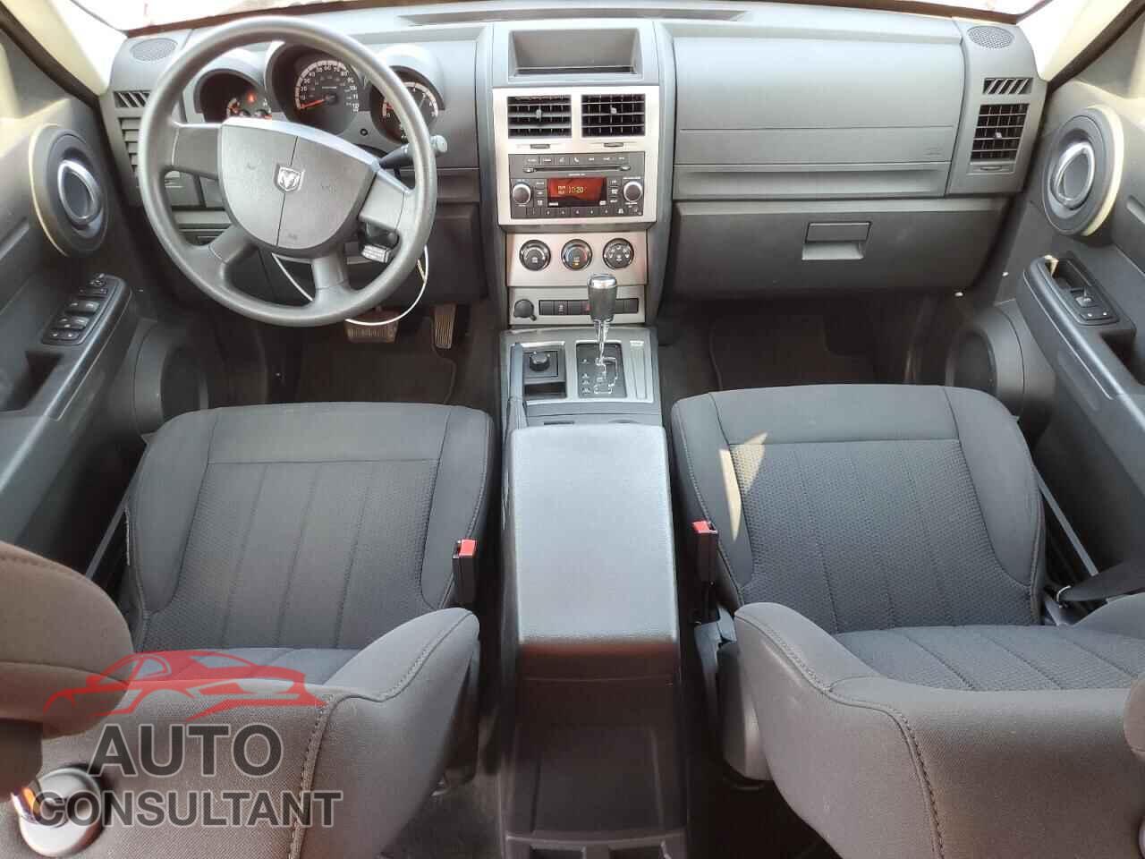 DODGE NITRO 2011 - 1D4PU4GX7BW501208