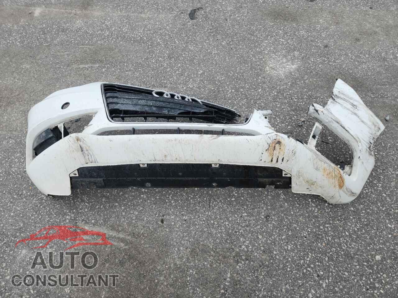 AUDI A5 2013 - WAUJFAFH3DN016320