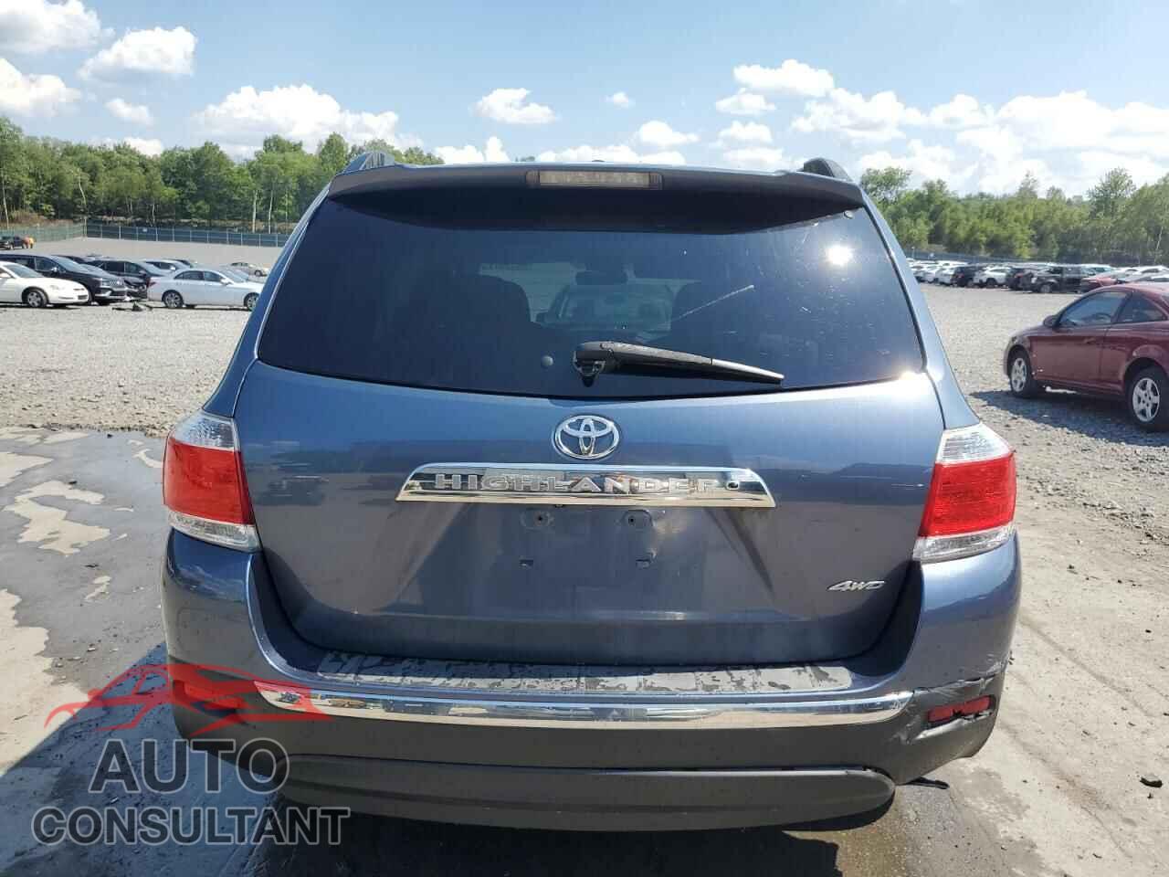 TOYOTA HIGHLANDER 2011 - 5TDBK3EH3BS075357
