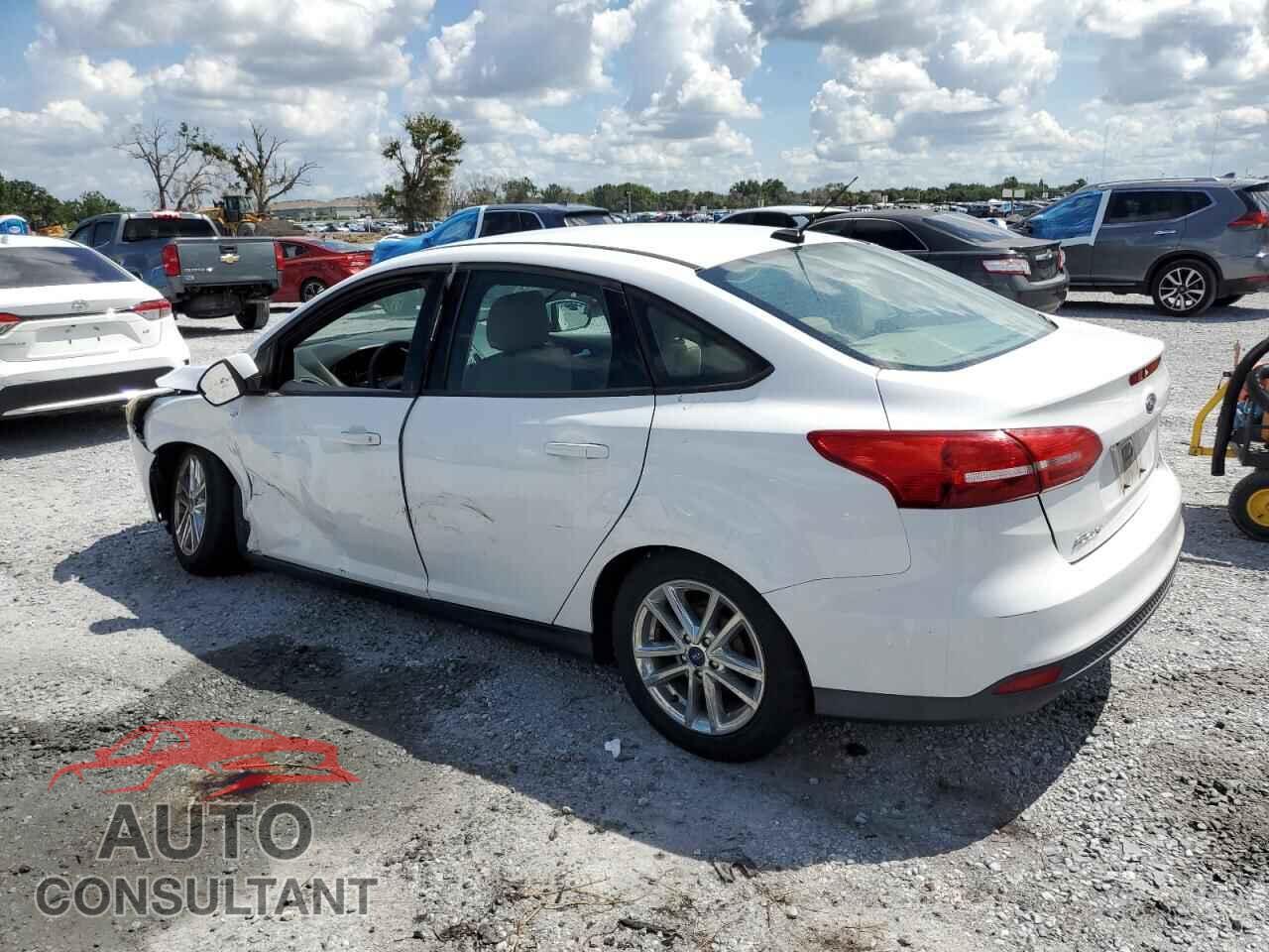 FORD FOCUS 2017 - 1FADP3F27HL208500