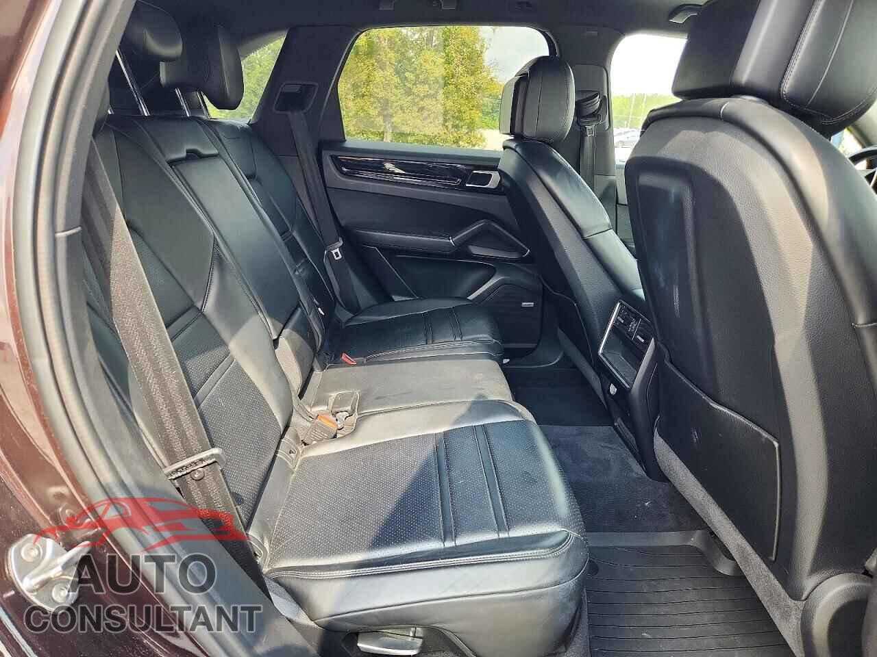 PORSCHE CAYENNE 2019 - WP1AA2AY7KDA03067