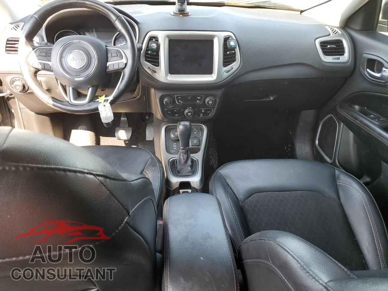 JEEP COMPASS 2018 - 3C4NJDBB5JT392437