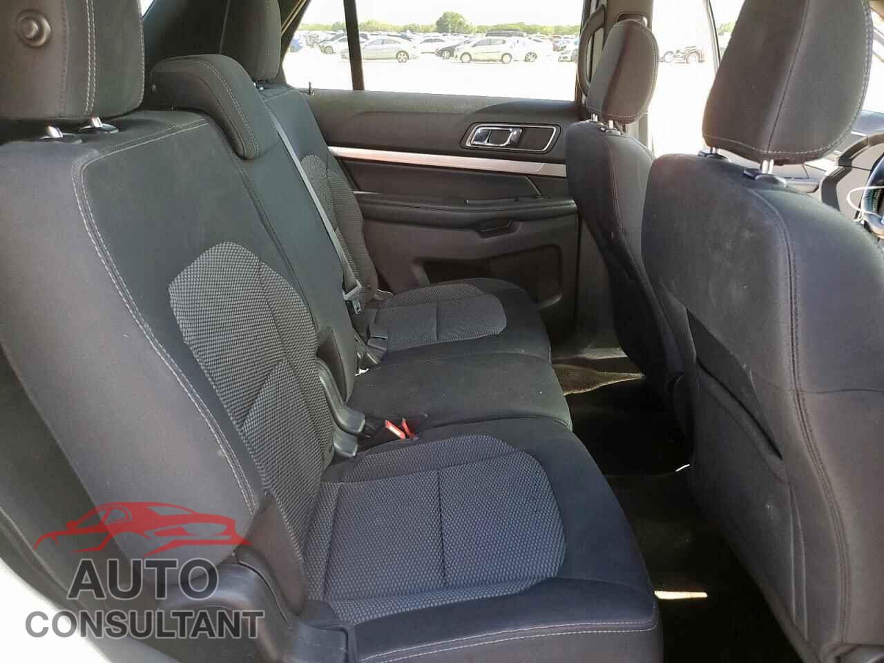FORD EXPLORER 2018 - 1FM5K7D86JGB07616
