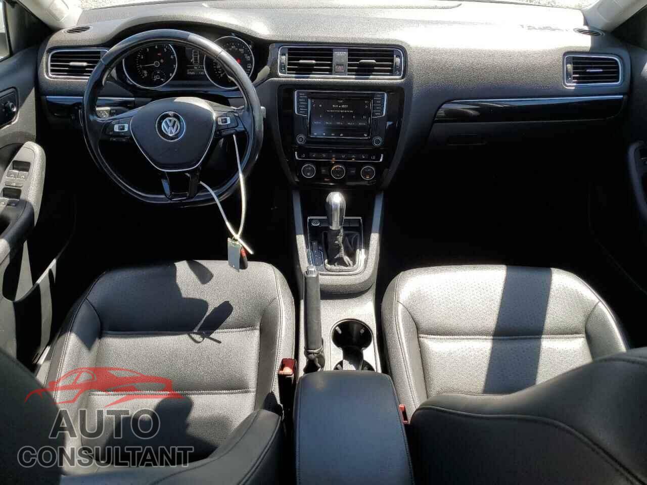 VOLKSWAGEN JETTA 2017 - 3VWL17AJ3HM406757
