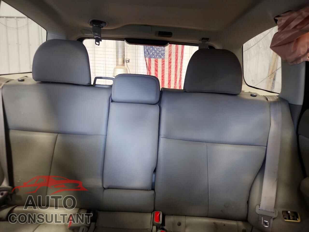 SUBARU FORESTER 2011 - JF2SHAEC3BH756440