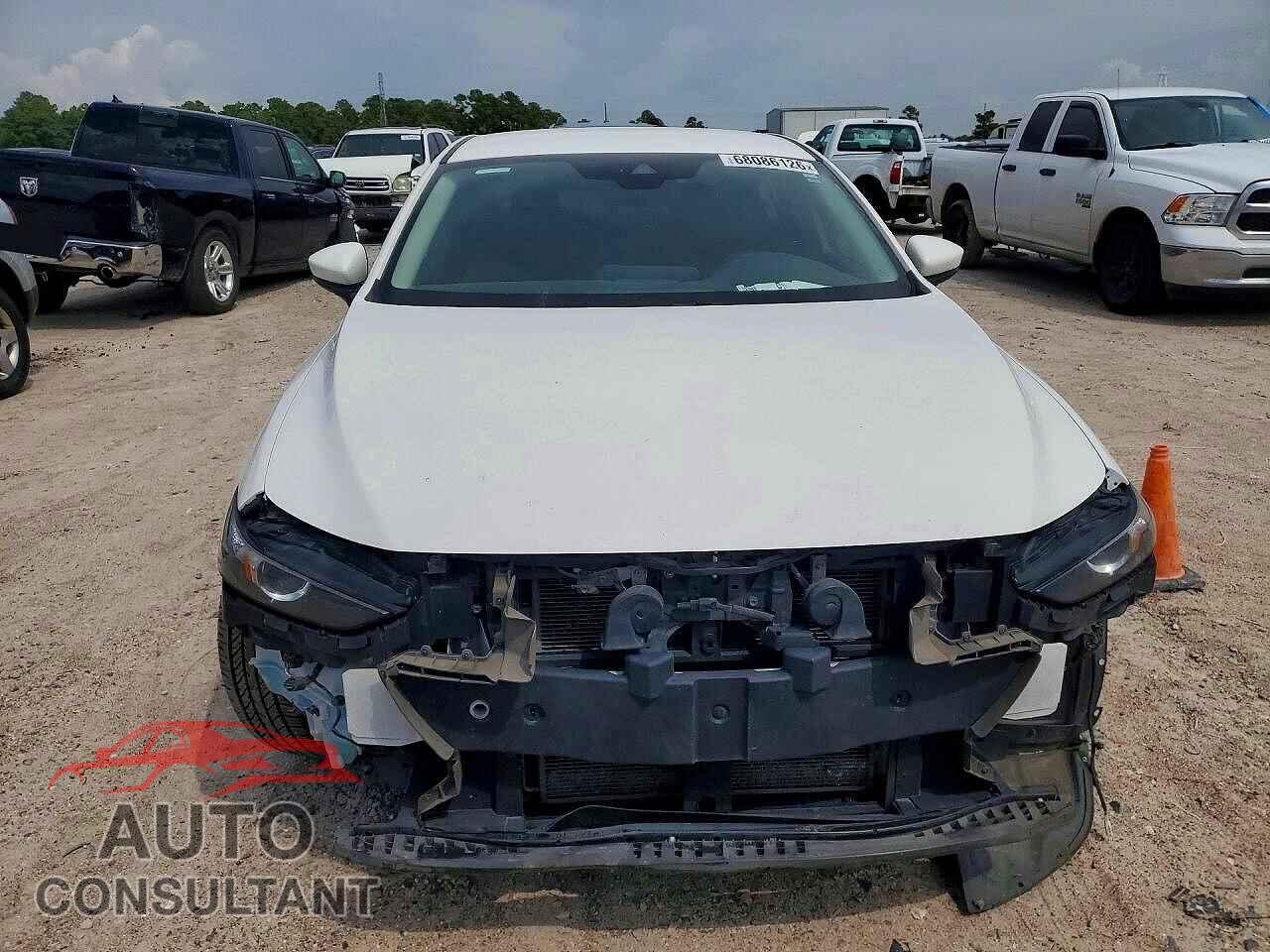 MAZDA 3 2021 - JM1BPAAL7M1327630