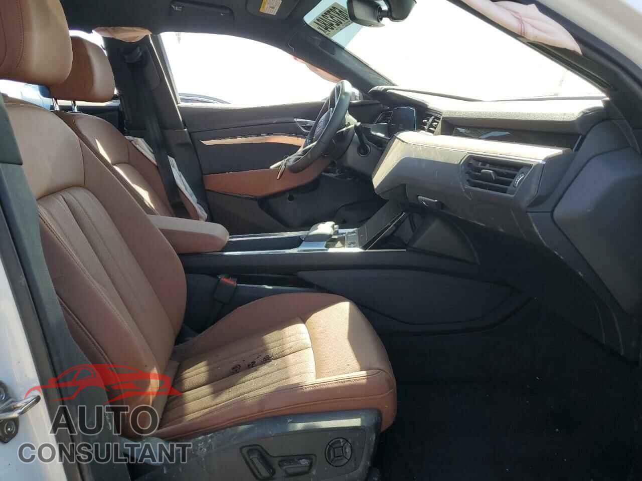AUDI E-TRON 2023 - WA12AAGE4PB025635