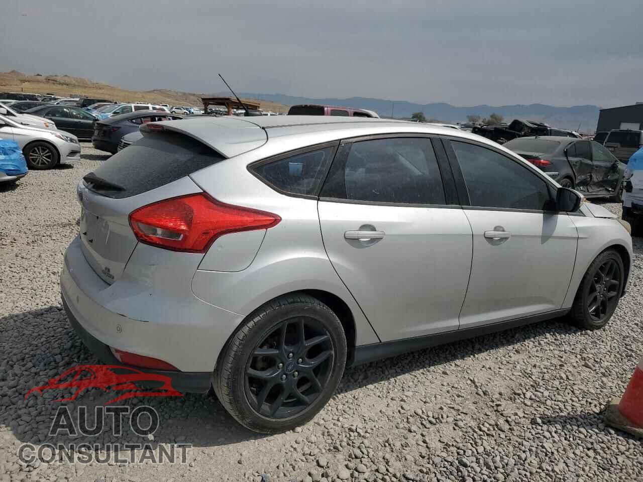 FORD FOCUS 2016 - 1FADP3K20GL344102