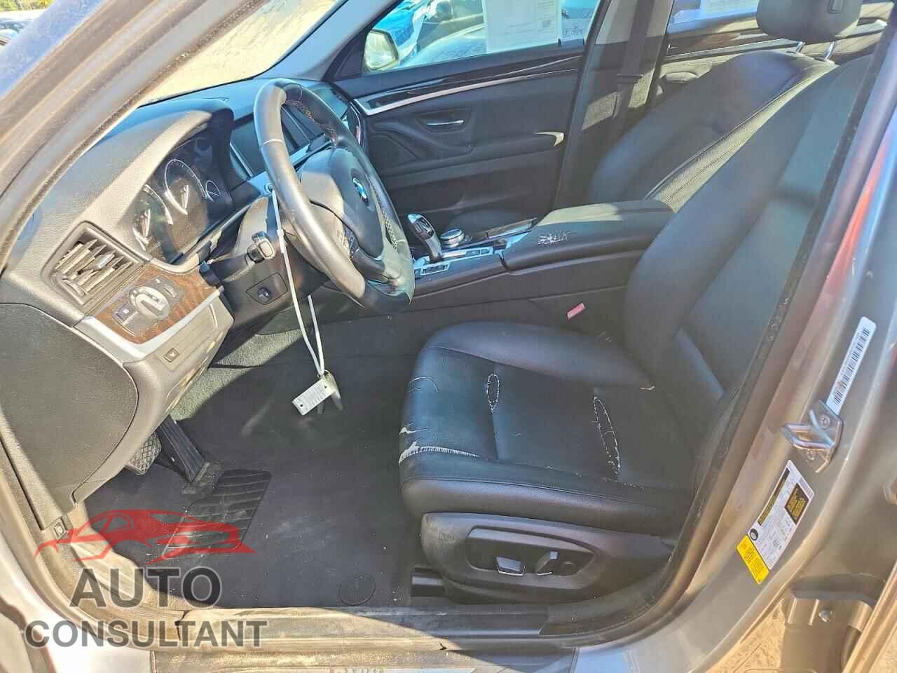 BMW 5 SERIES 2015 - WBA5A5C57FD523814