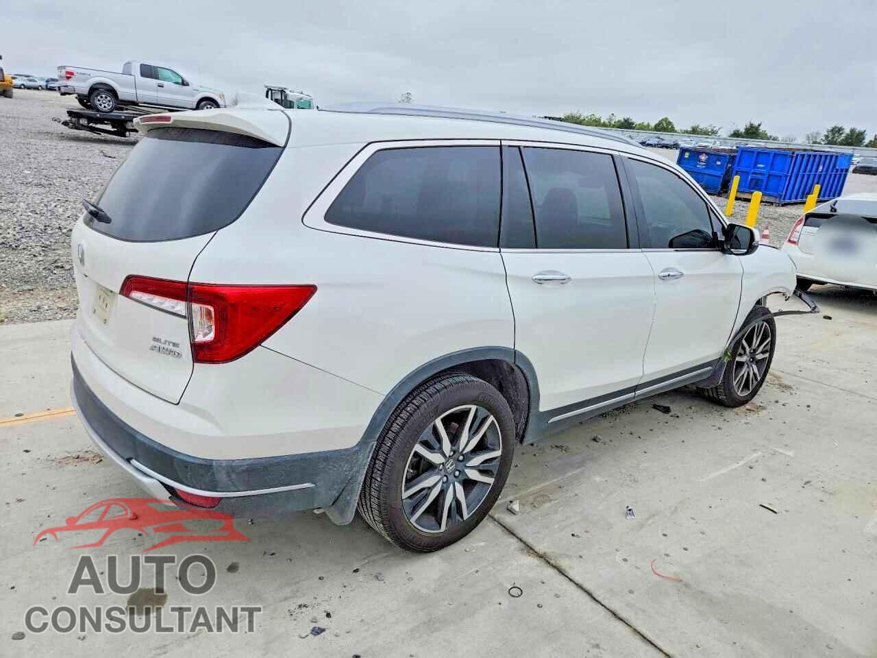 HONDA PILOT 2021 - 5FNYF6H01MB029748