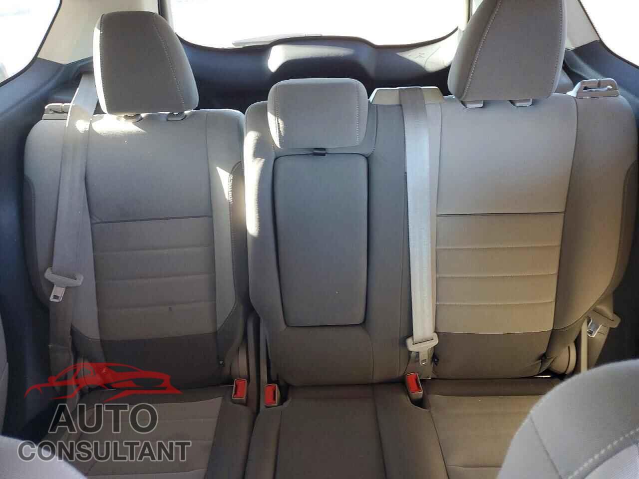 FORD ESCAPE 2013 - 1FMCU0GX5DUD18159