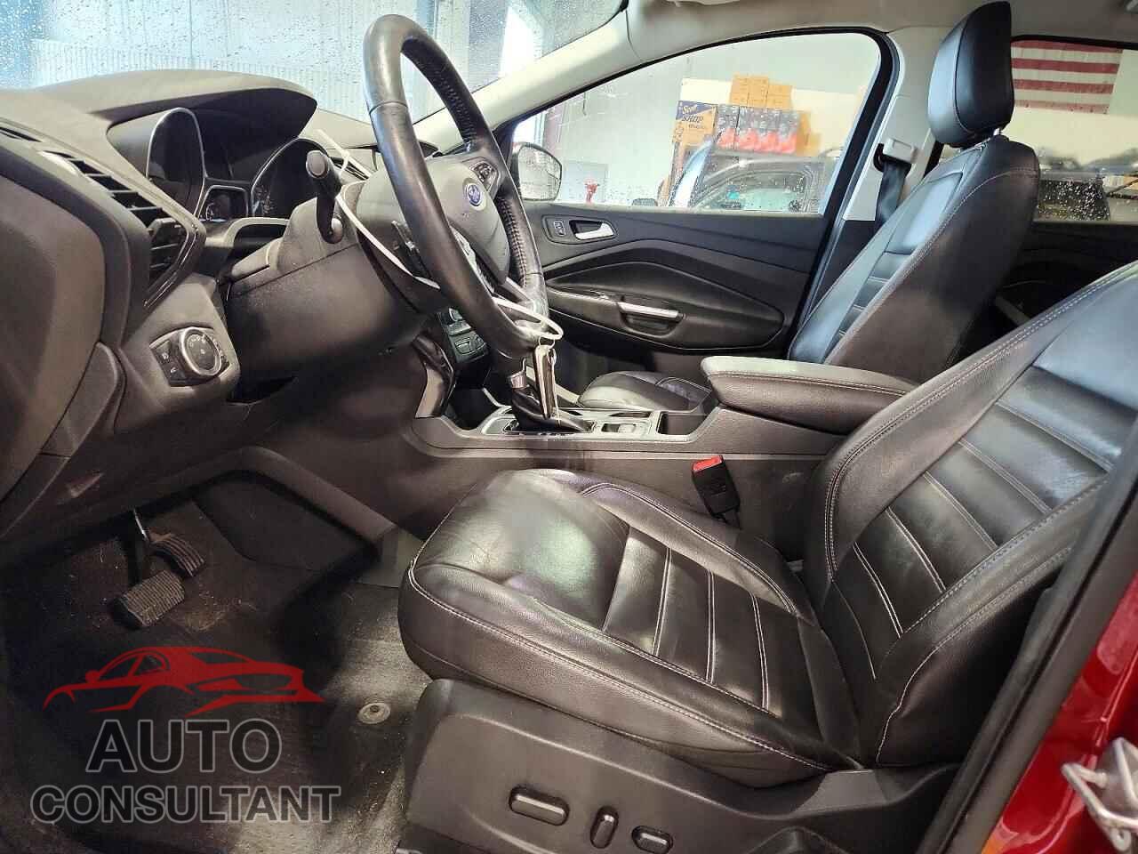 FORD ESCAPE 2018 - 1FMCU9J97JUB73880