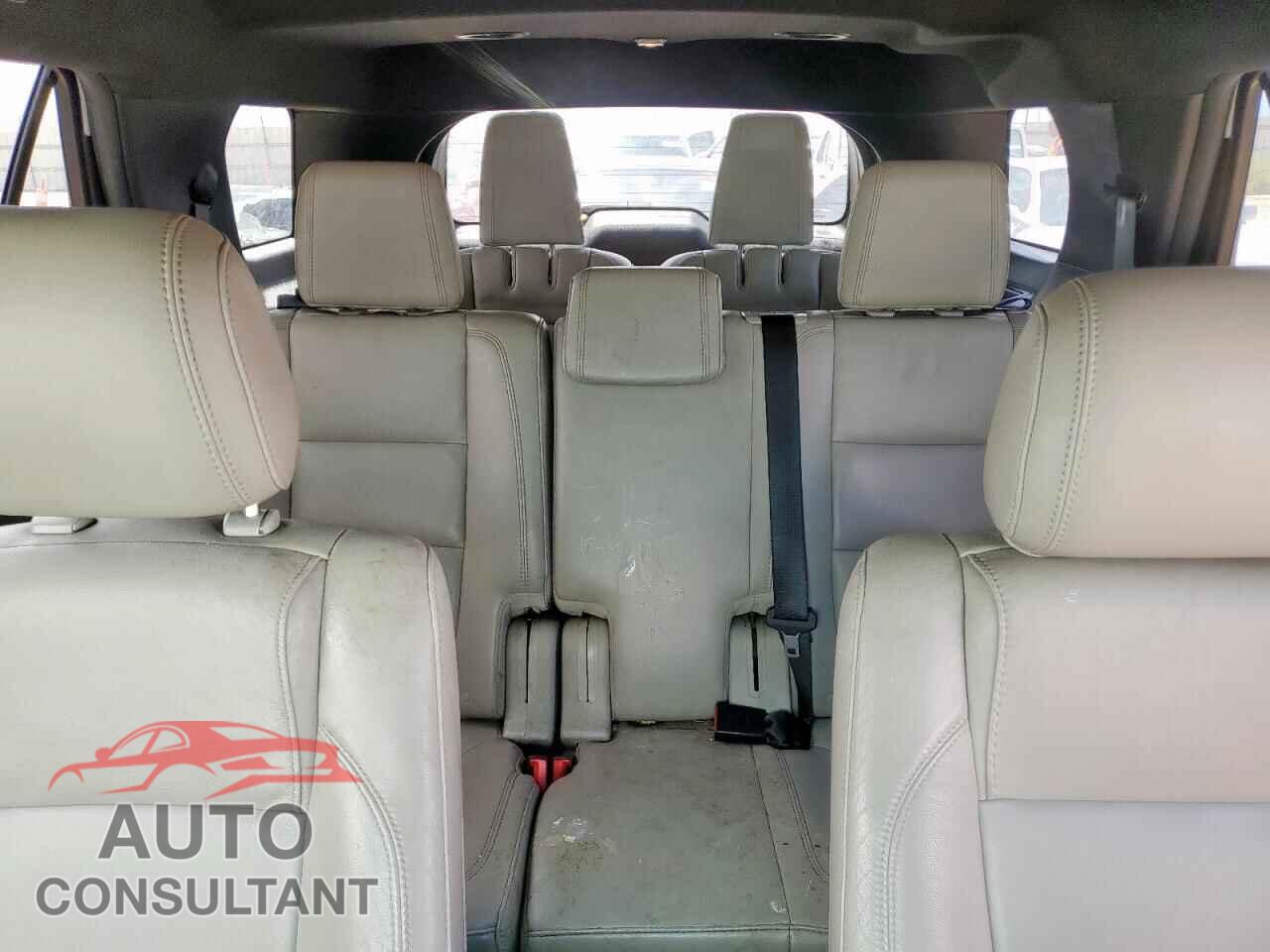 FORD EXPLORER 2013 - 1FM5K7D88DGA25584