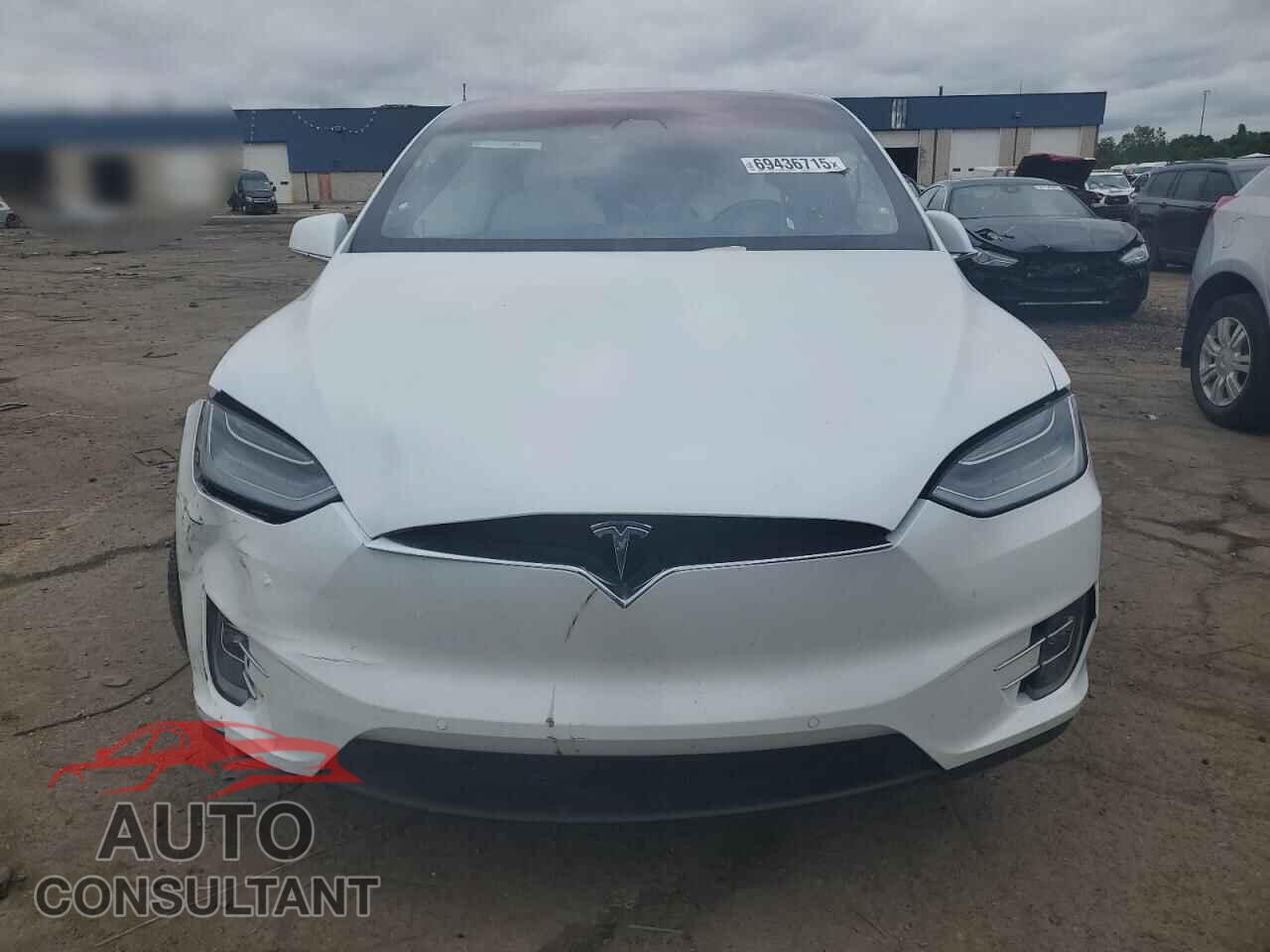 TESLA MODEL X 2020 - 5YJXCBE23LF272043