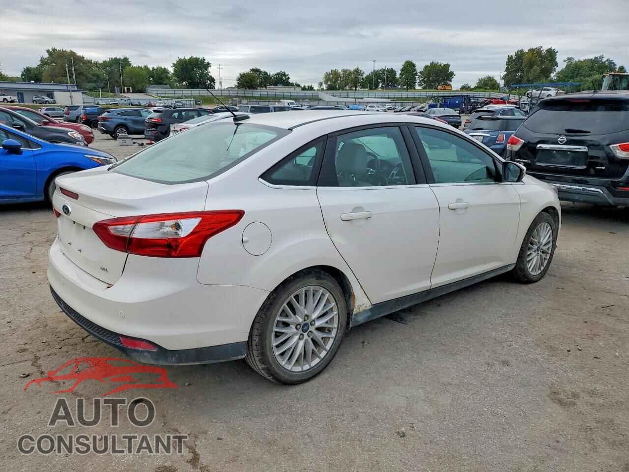 FORD FOCUS 2012 - 1FAHP3H29CL278264