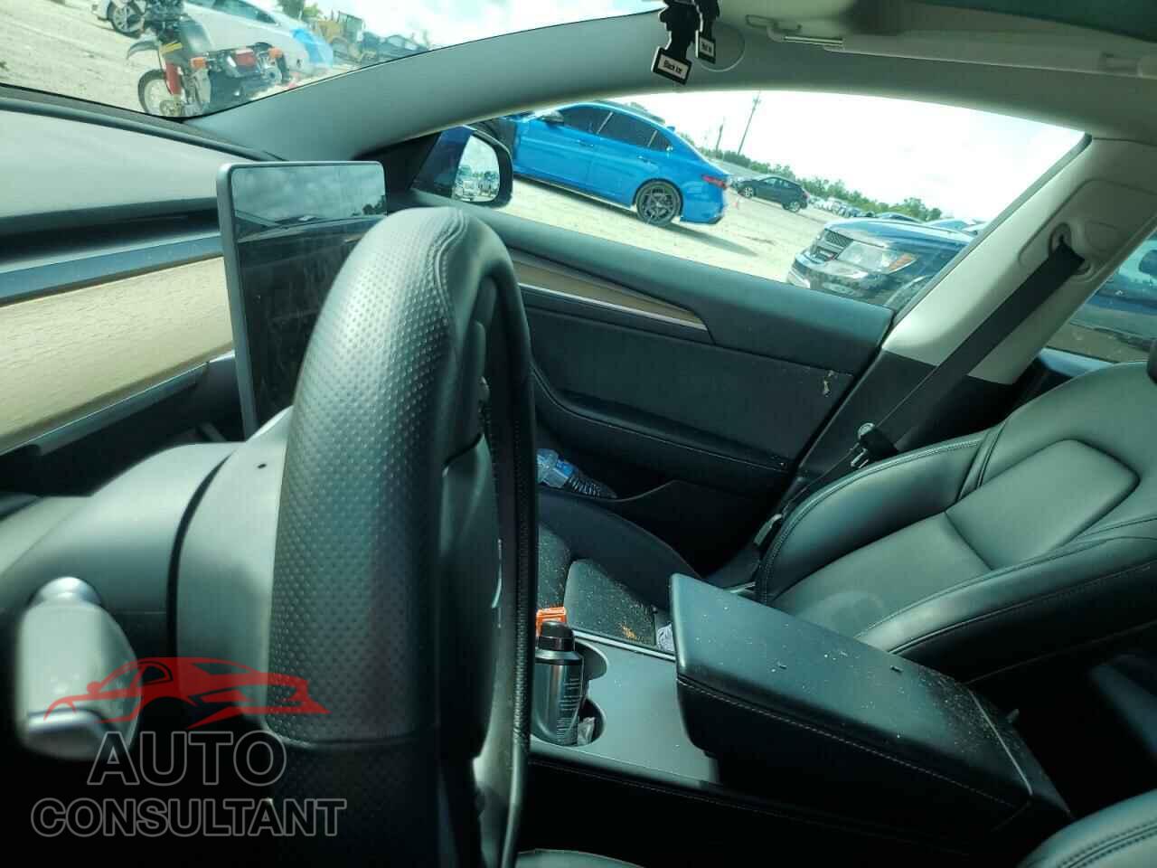 TESLA MODEL 3 2021 - 5YJ3E1EA0MF028751