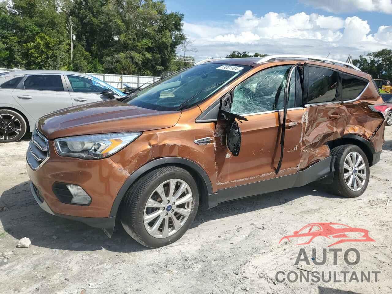 FORD ESCAPE 2017 - 1FMCU0J90HUA02765