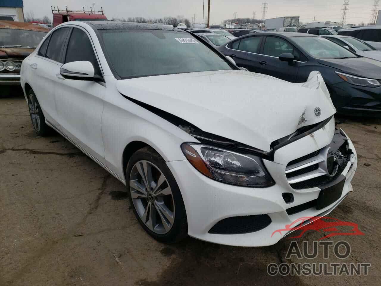 MERCEDES-BENZ C-CLASS 2018 - 55SWF4KB1JU281175