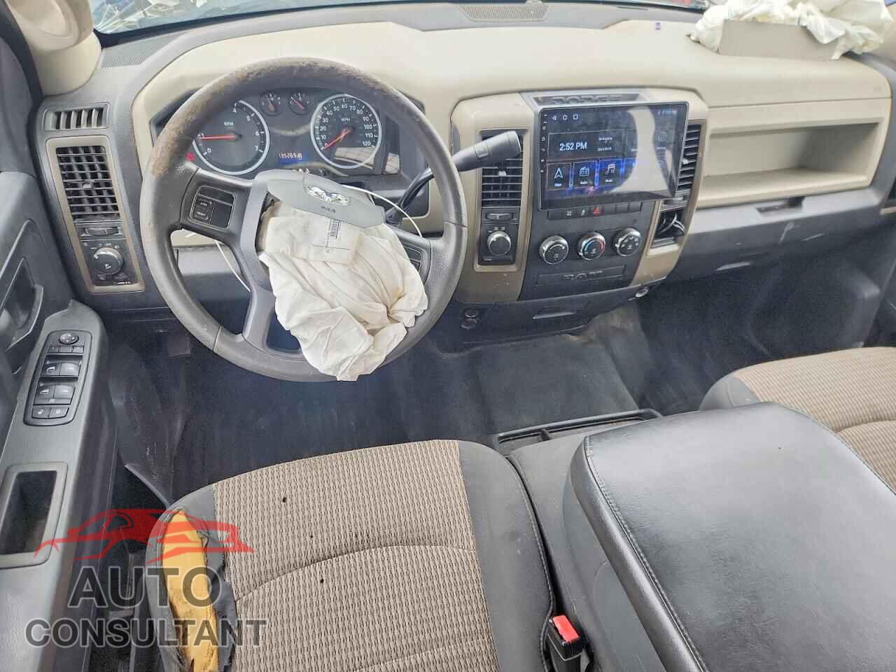 DODGE RAM 1500 2012 - 1C6RD7KT2CS325311