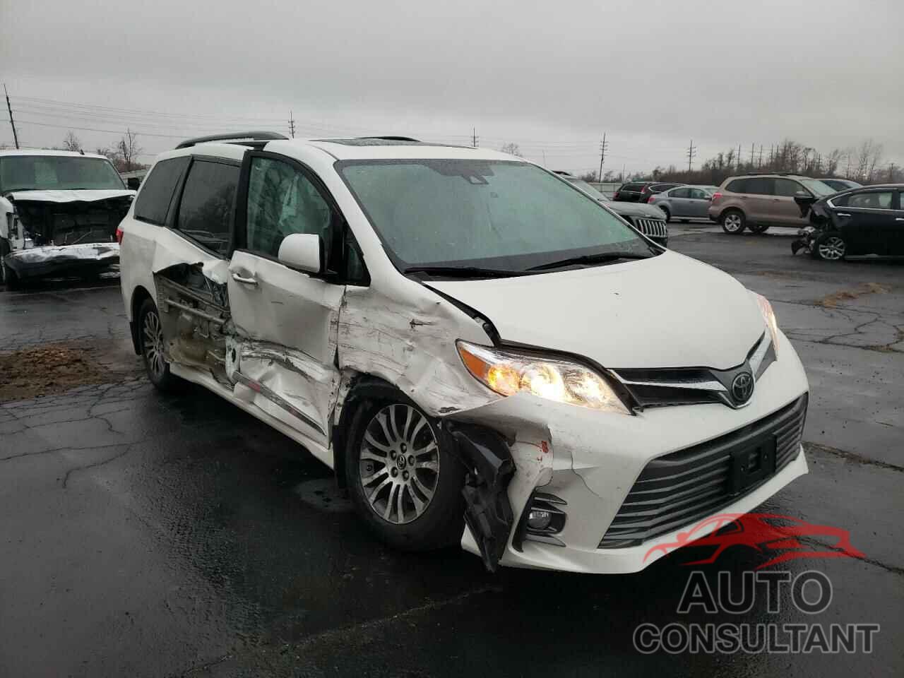 TOYOTA SIENNA 2020 - 5TDYZ3DC6LS030412