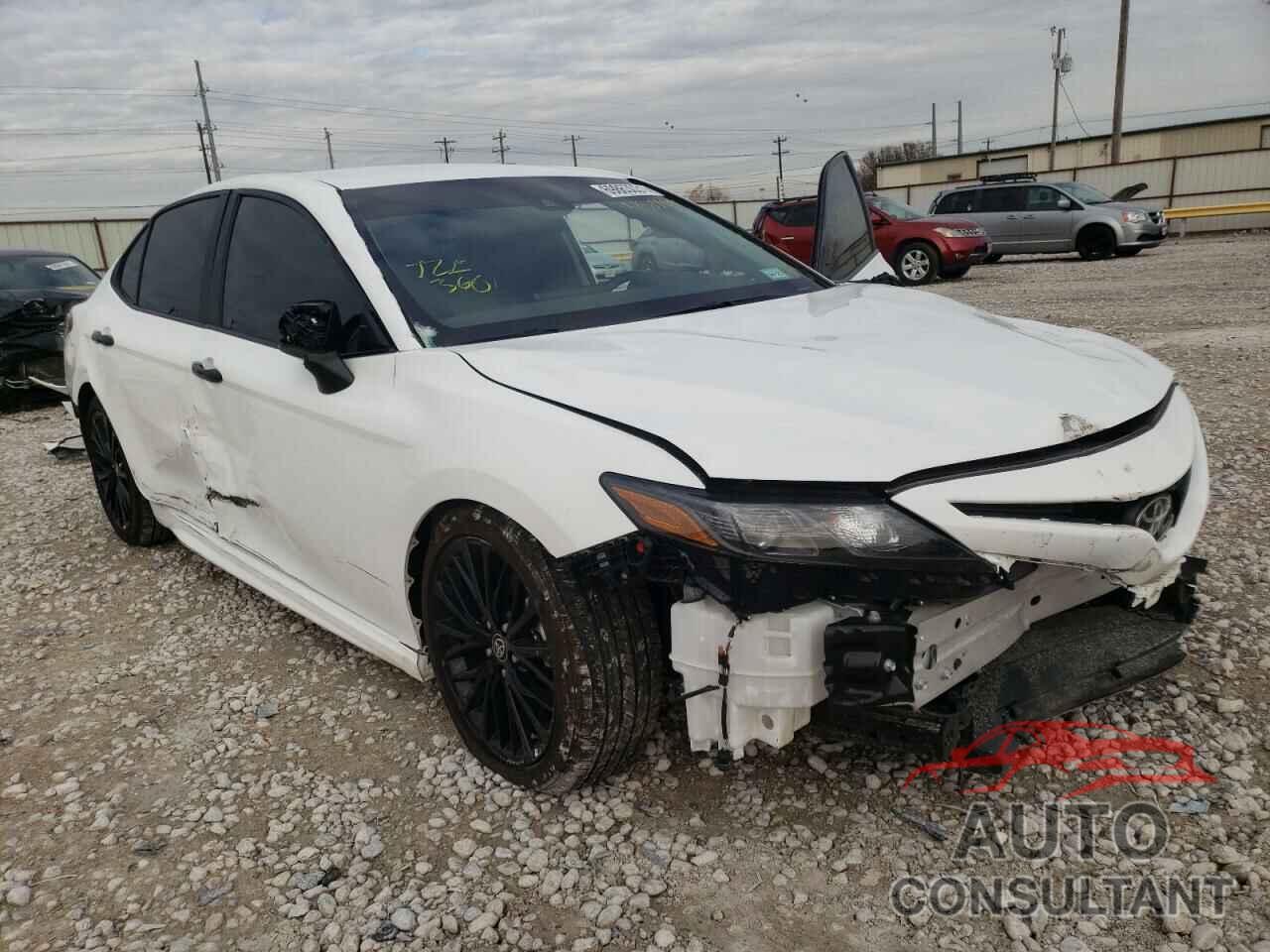 TOYOTA CAMRY 2021 - 4T1G11AK3MU451144