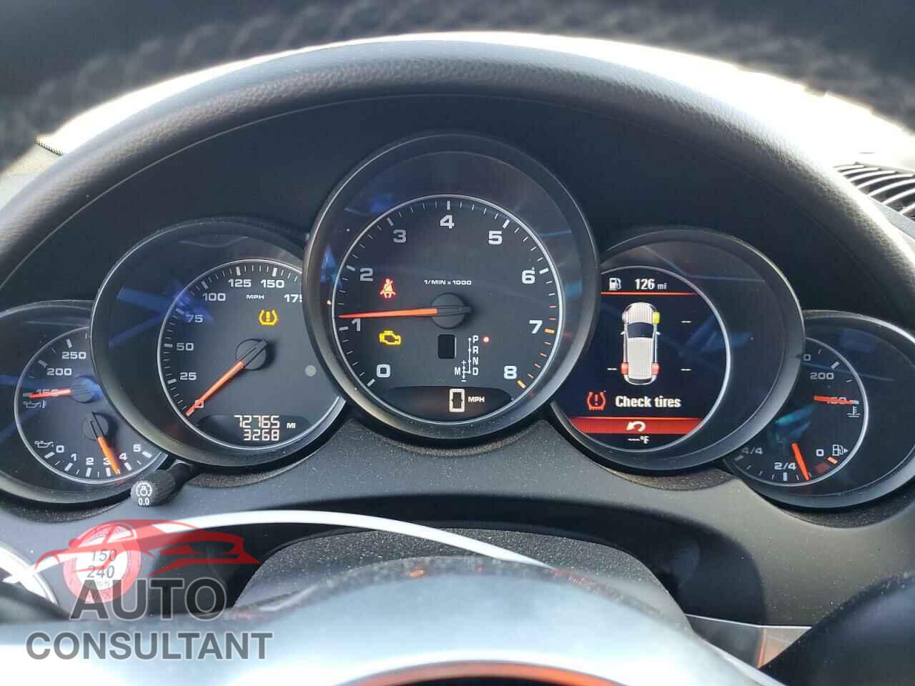 PORSCHE CAYENNE 2017 - WP1AA2A24HKA88286