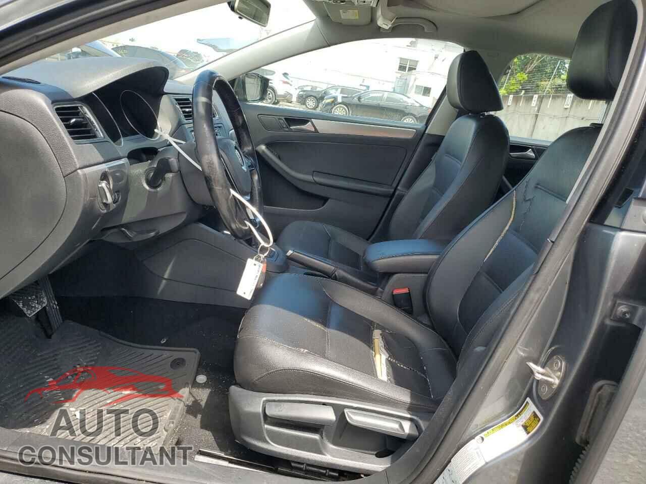 VOLKSWAGEN JETTA 2017 - 3VWDB7AJ9HM357596