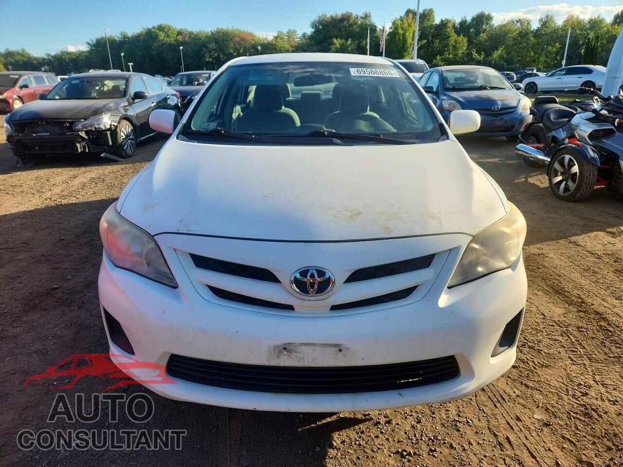 TOYOTA COROLLA 2012 - 2T1BU4EE5CC823994