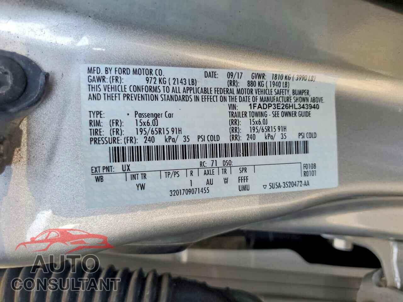 FORD FOCUS 2017 - 1FADP3E26HL343940