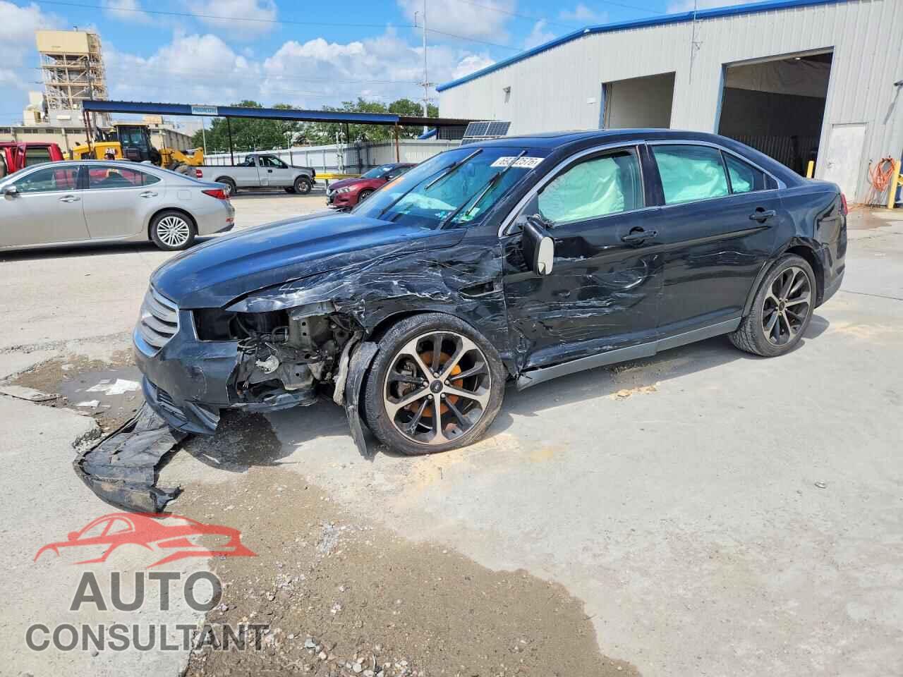 FORD TAURUS 2015 - 1FAHP2E86FG156574