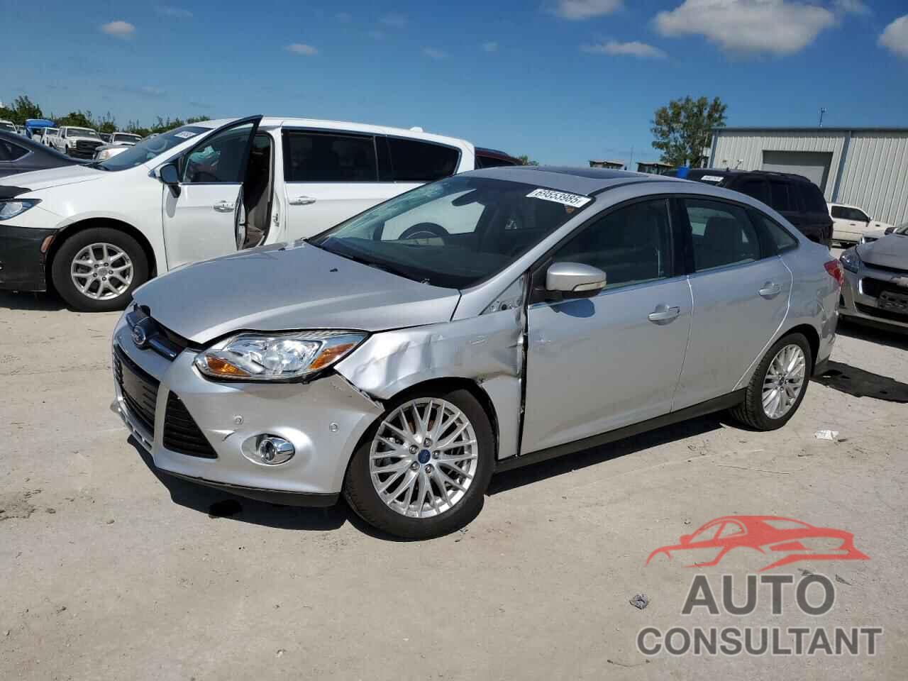 FORD FOCUS 2012 - 1FAHP3H28CL288820