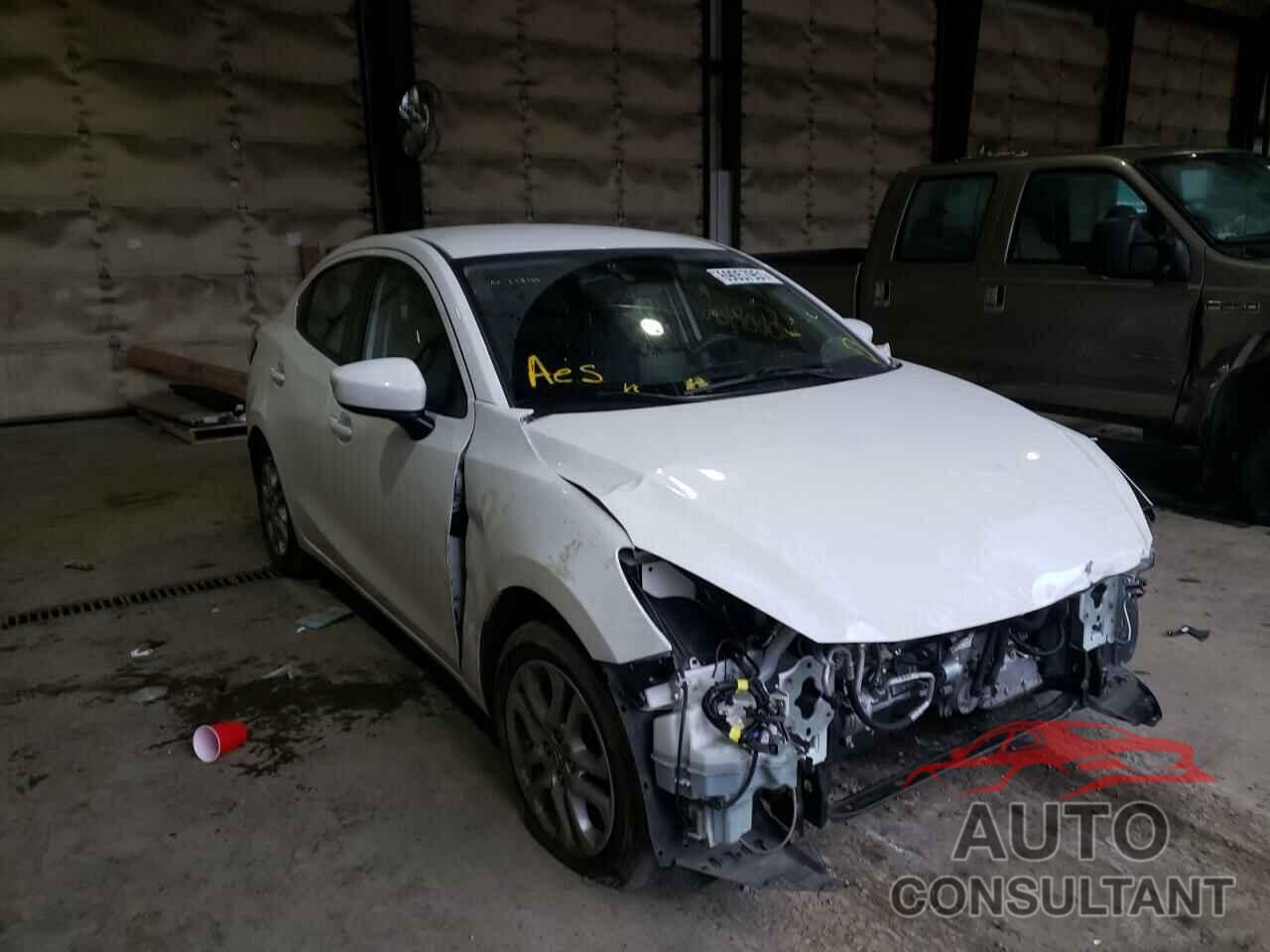 TOYOTA YARIS 2018 - 3MYDLBYV2JY312768