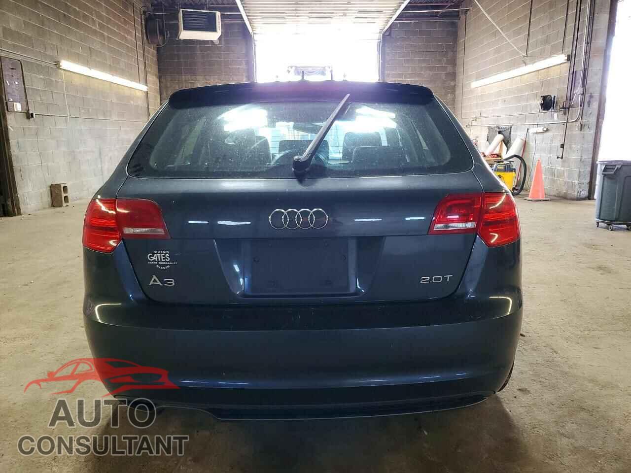AUDI A3 2011 - WAUBEAFM8BA032697