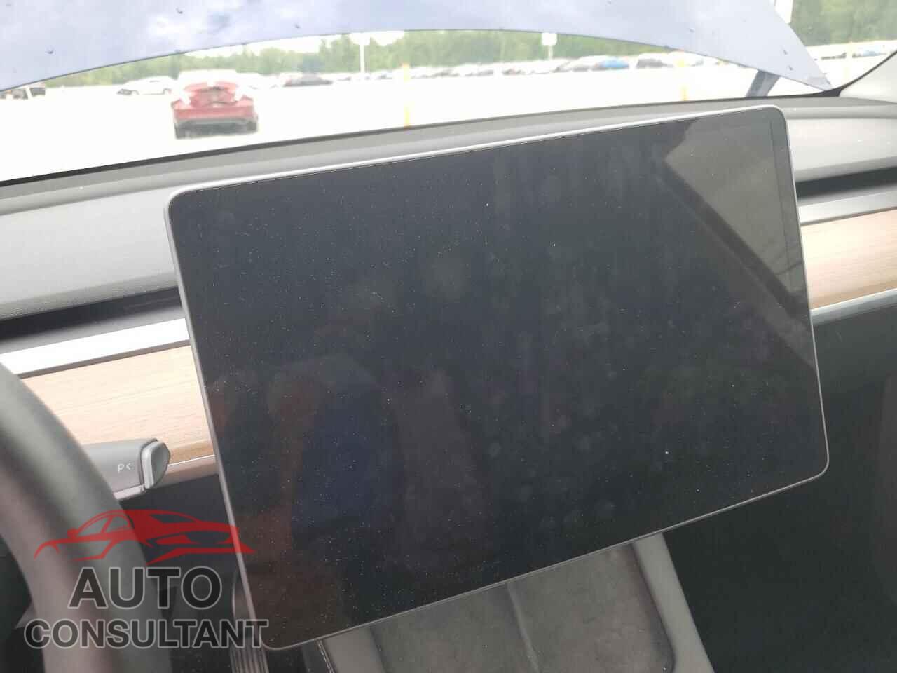 TESLA MODEL Y 2023 - 7SAYGAEEXPF583829