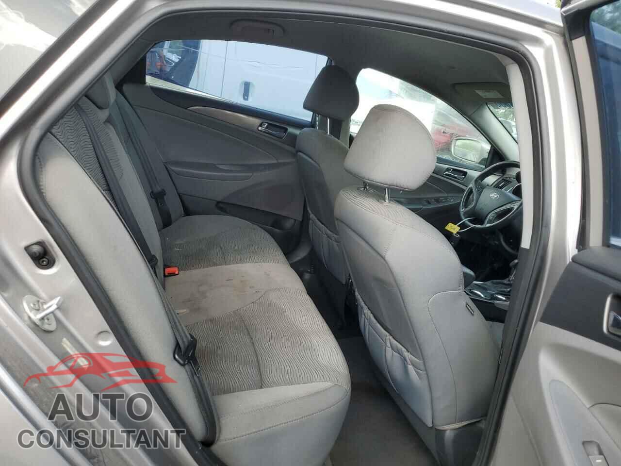 HYUNDAI SONATA 2013 - KMHEC4A42DA089703