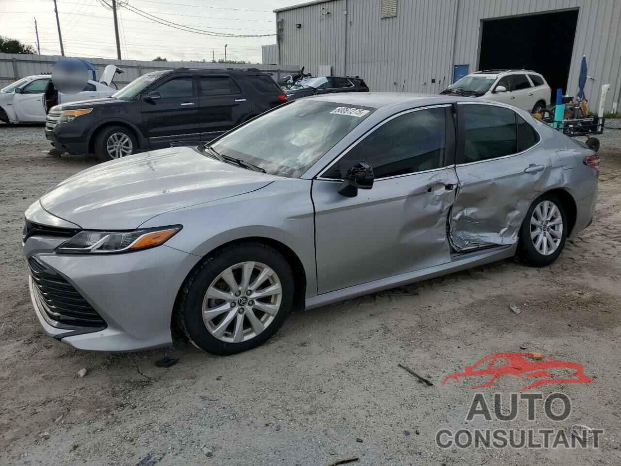 TOYOTA CAMRY 2020 - 4T1C11AK2LU376661