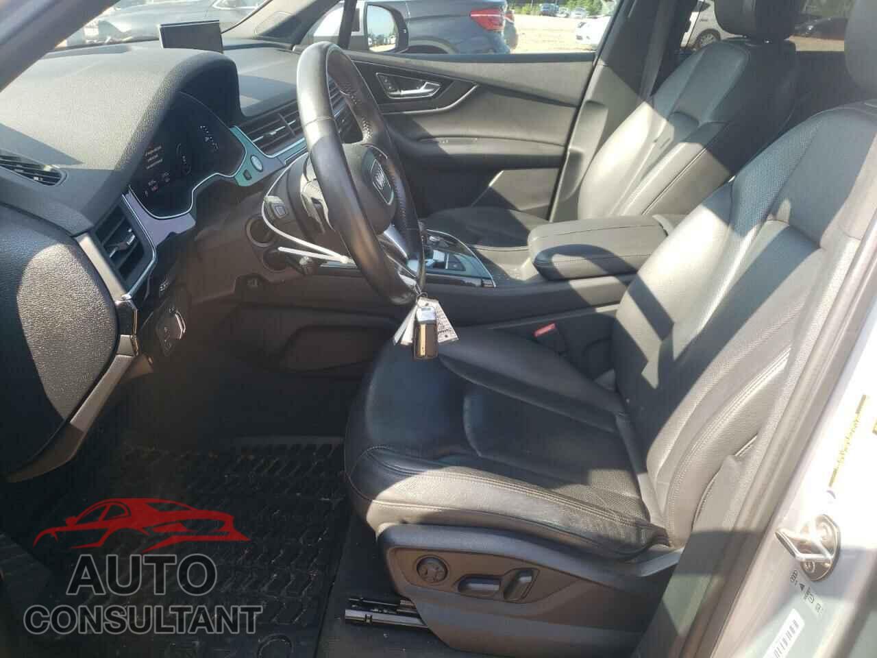 AUDI Q7 2017 - WA1LAAF73HD020102