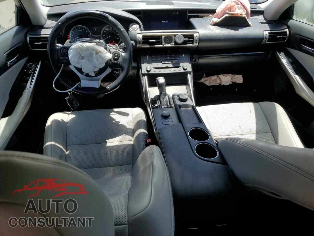 LEXUS IS 2016 - JTHBA1D24G5033893